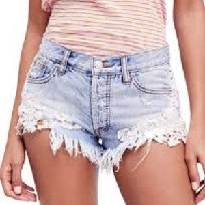 We The Free embroidered frayed hem denim shorts